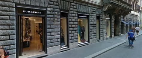 burberry via condotti affitto|Roma, chiude la boutique di Burberry in via Condotti: affitto .